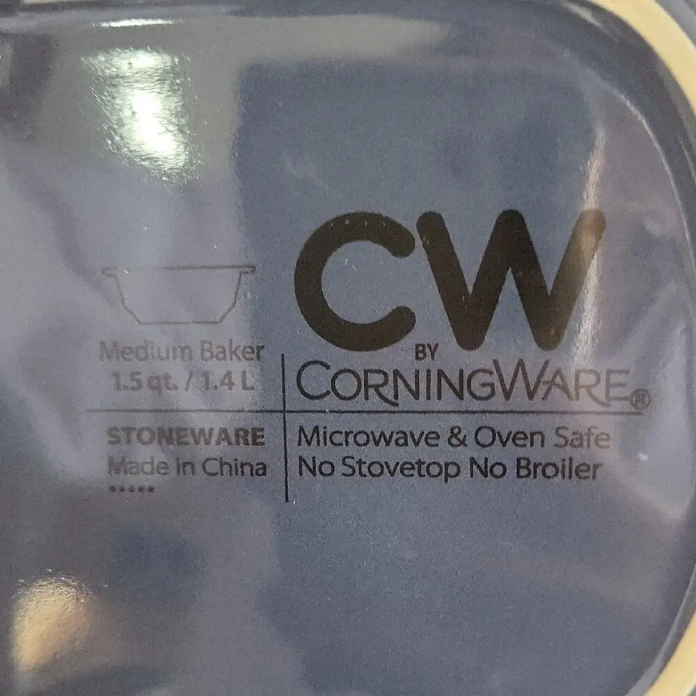 Corning Ware Nautical Navy Blue and White Baking Dish with Plastic Lid 1.5 Qt